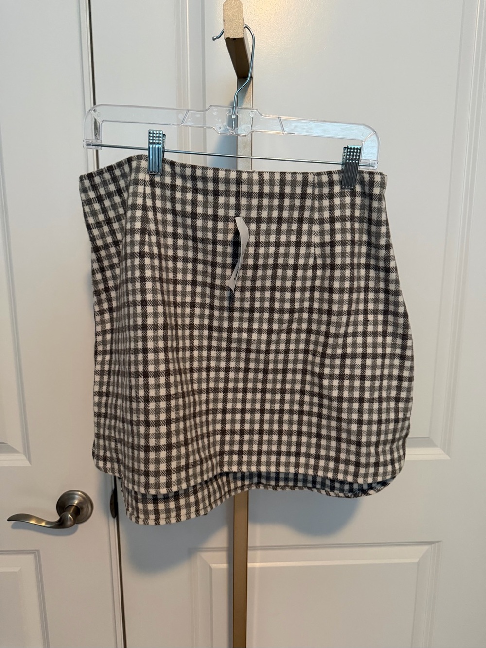 Sadie & Sage Gray and White Gingham Mini Skirt